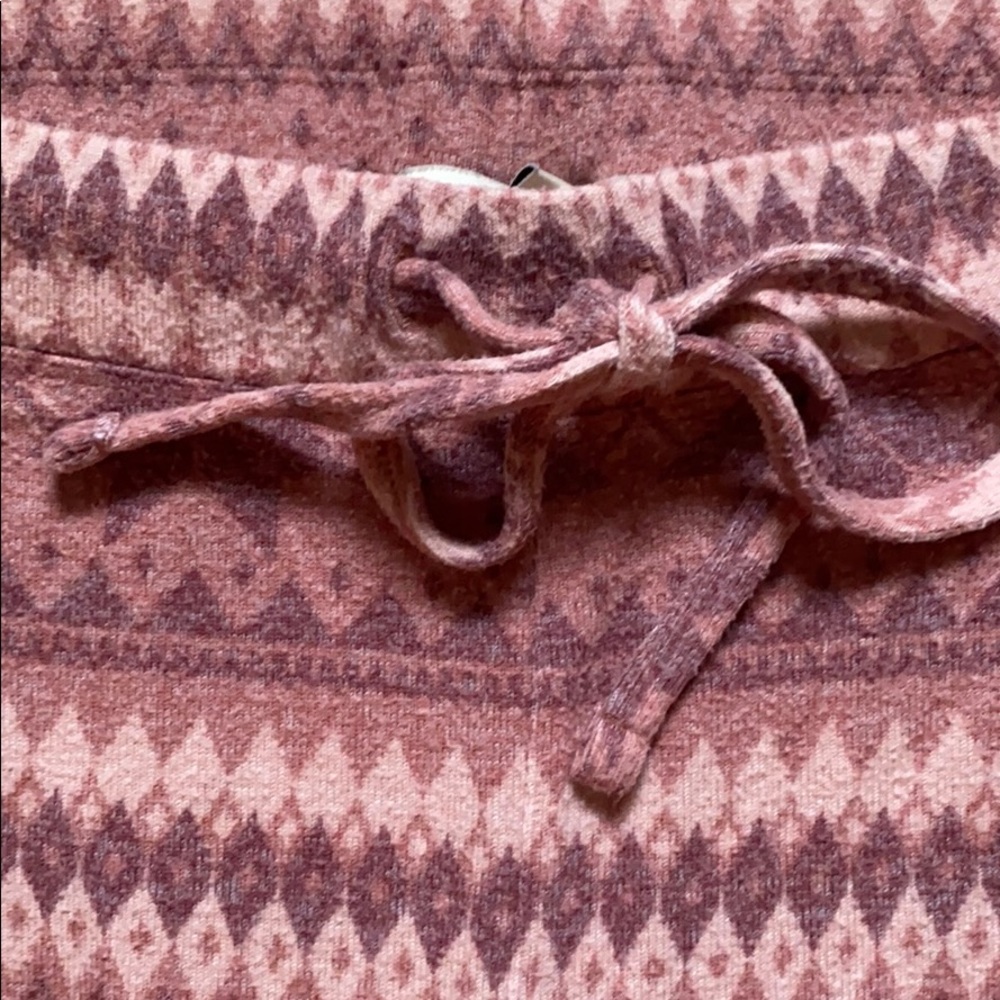 Express Pants - Picture 3 of 6